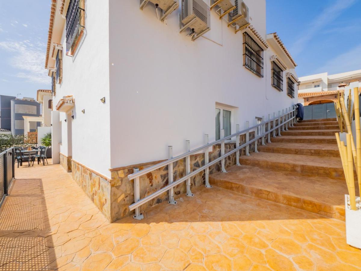 Cubo'S Hostal William'S Sunny 3 With Breakfast Torre de Benagalbon Exterior photo